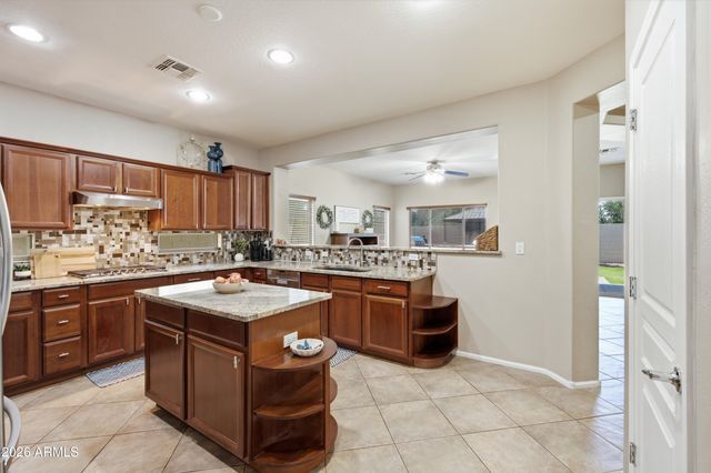 4562 S STAR CANYON Drive, Gilbert, AZ 85297