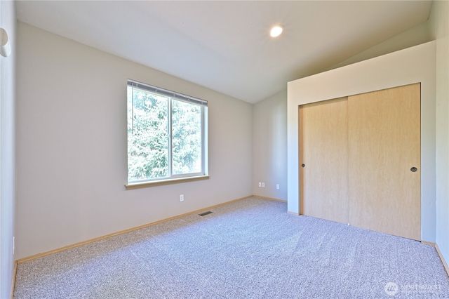 1687 Bayview Drive W, Bremerton, WA 98312