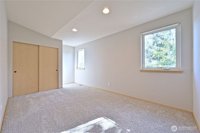 1687 Bayview Drive W, Bremerton, WA 98312