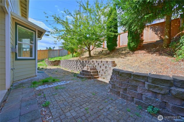 1687 Bayview Drive W, Bremerton, WA 98312
