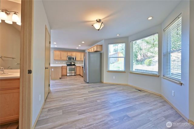 1687 Bayview Drive W, Bremerton, WA 98312