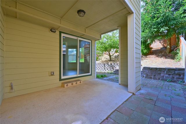 1687 Bayview Drive W, Bremerton, WA 98312