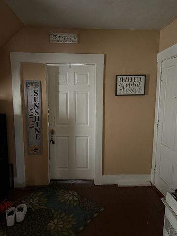 39 Woodland St, Worcester, MA 01610