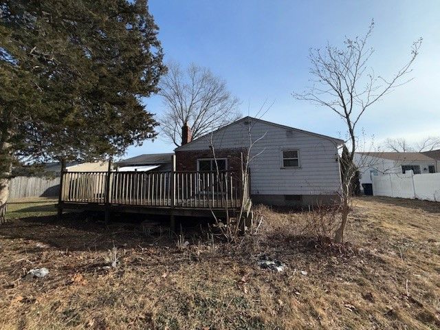 15 Plaza Drive, East Providence, RI 02915