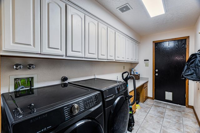 8920 Vallejo Place NE, Albuquerque, NM 87122