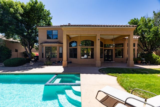 8920 Vallejo Place NE, Albuquerque, NM 87122