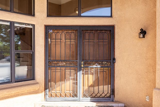 8920 Vallejo Place NE, Albuquerque, NM 87122