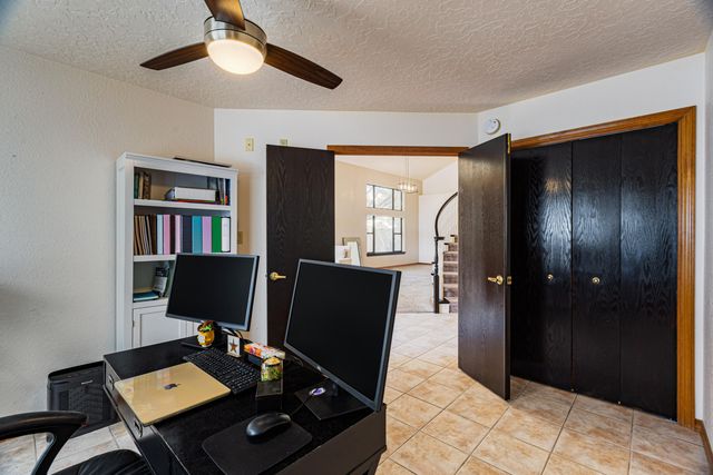8920 Vallejo Place NE, Albuquerque, NM 87122