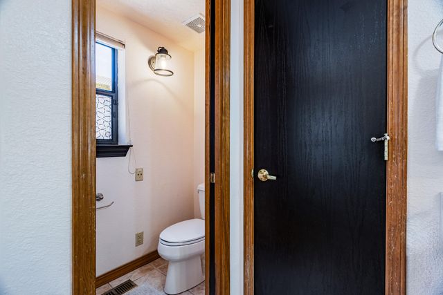8920 Vallejo Place NE, Albuquerque, NM 87122