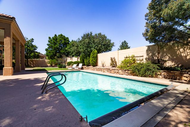 8920 Vallejo Place NE, Albuquerque, NM 87122