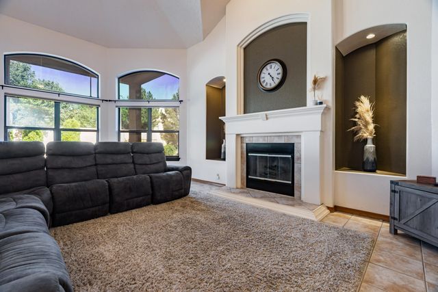 8920 Vallejo Place NE, Albuquerque, NM 87122