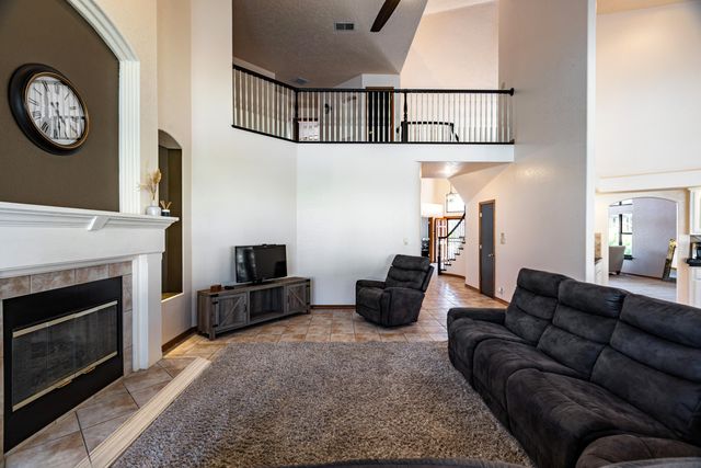 8920 Vallejo Place NE, Albuquerque, NM 87122