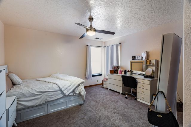 8920 Vallejo Place NE, Albuquerque, NM 87122