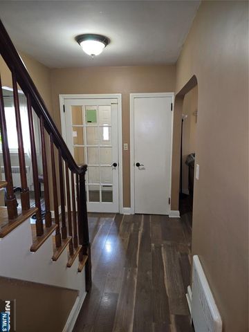 585 Monroe Place, Ridgefield, NJ 07657