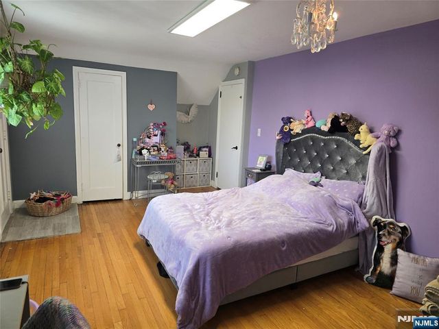 585 Monroe Place, Ridgefield, NJ 07657