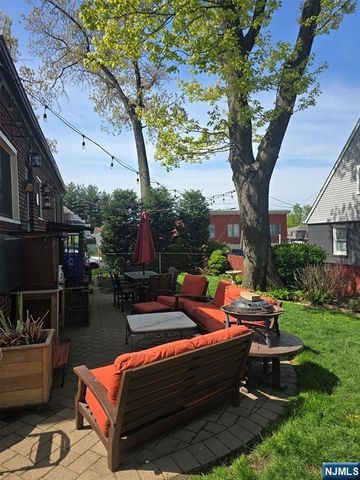 585 Monroe Place, Ridgefield, NJ 07657