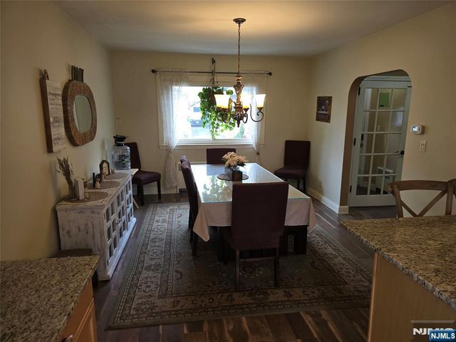 585 Monroe Place, Ridgefield, NJ 07657