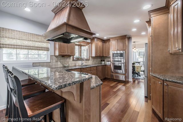 4040 Rollins Avenue, Waterford Charter Township, MI 48329