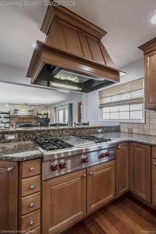 4040 Rollins Avenue, Waterford Charter Township, MI 48329