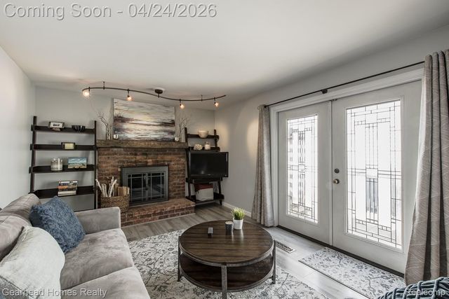 4040 Rollins Avenue, Waterford Charter Township, MI 48329