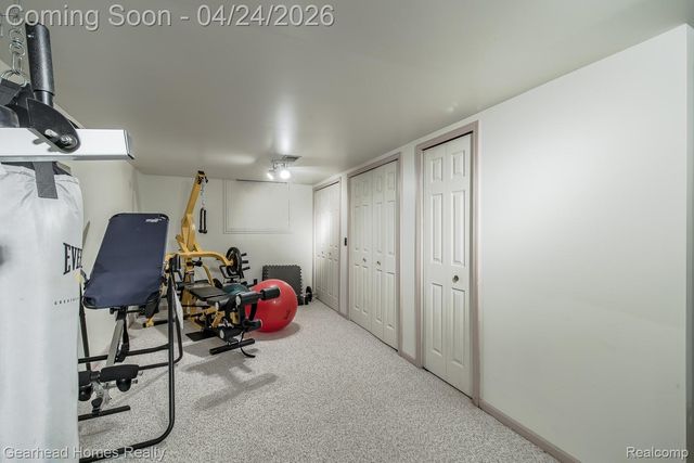 4040 Rollins Avenue, Waterford Charter Township, MI 48329