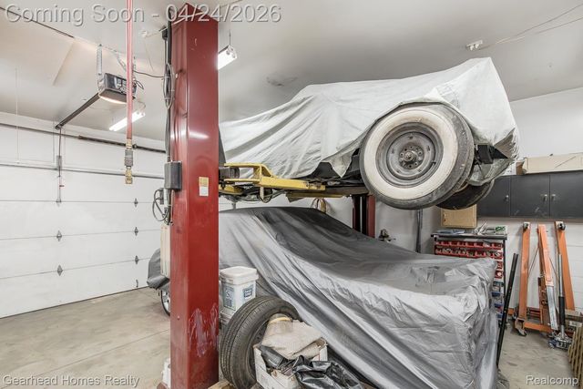 4040 Rollins Avenue, Waterford Charter Township, MI 48329