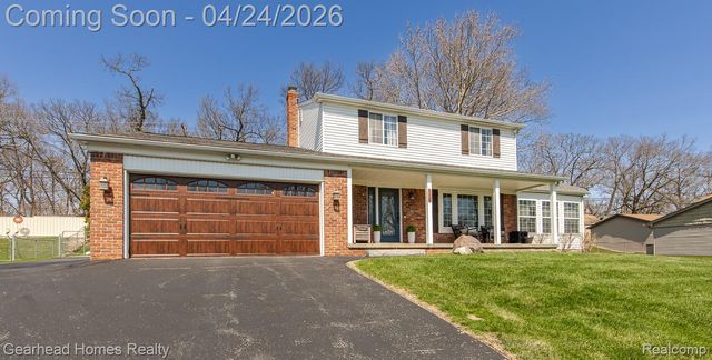 4040 Rollins Avenue, Waterford Charter Township, MI 48329
