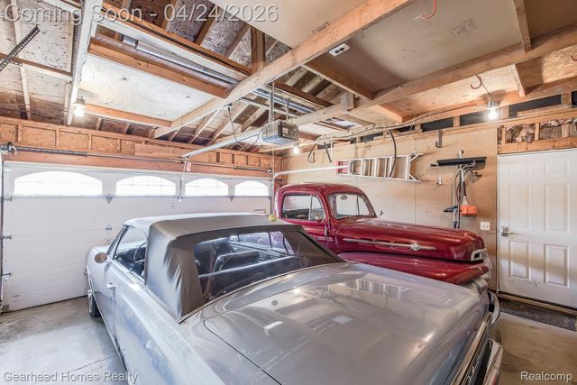4040 Rollins Avenue, Waterford Charter Township, MI 48329