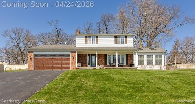 4040 Rollins Avenue, Waterford Charter Township, MI 48329