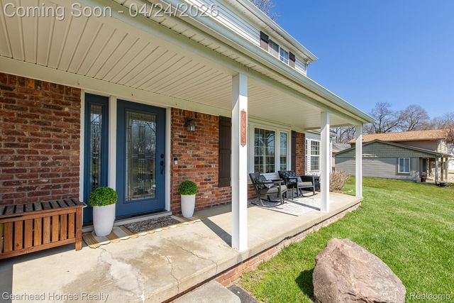 4040 Rollins Avenue, Waterford Charter Township, MI 48329