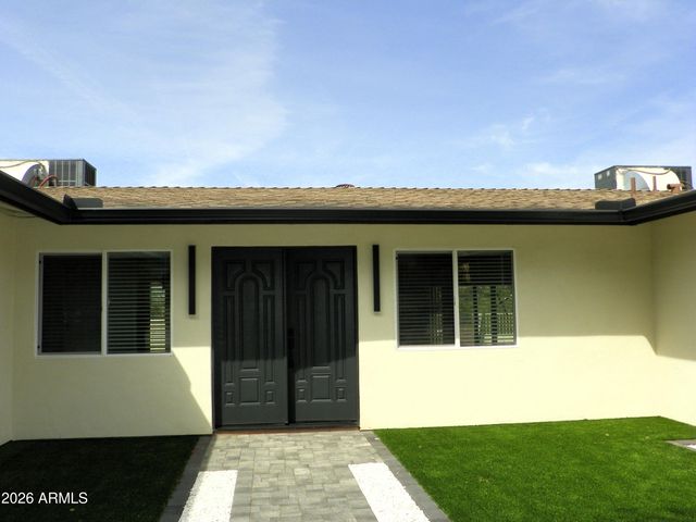 9402 N 18TH Street N, Phoenix, AZ 85020