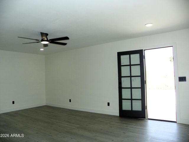 9402 N 18TH Street N, Phoenix, AZ 85020