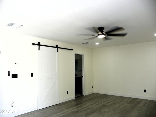 9402 N 18TH Street N, Phoenix, AZ 85020