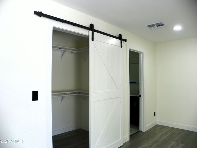 9402 N 18TH Street N, Phoenix, AZ 85020