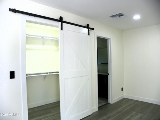 9402 N 18TH Street N, Phoenix, AZ 85020