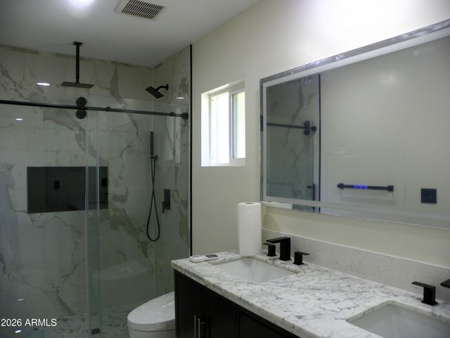 9402 N 18TH Street N, Phoenix, AZ 85020