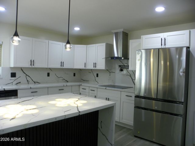 9402 N 18TH Street N, Phoenix, AZ 85020