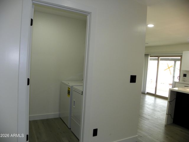 9402 N 18TH Street N, Phoenix, AZ 85020