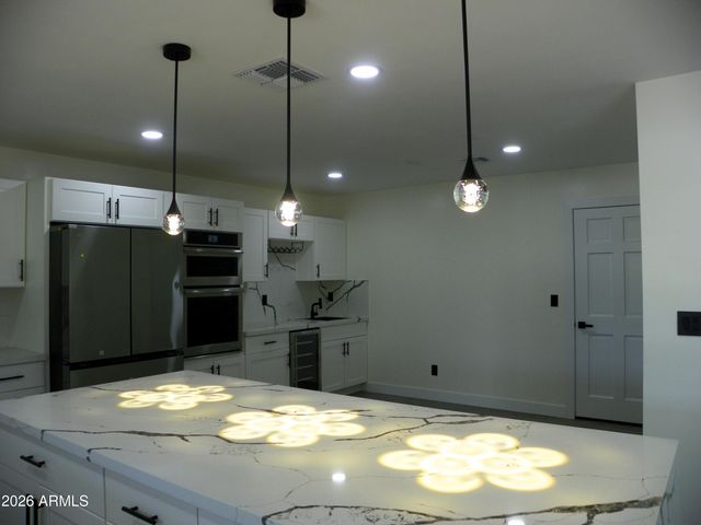 9402 N 18TH Street N, Phoenix, AZ 85020