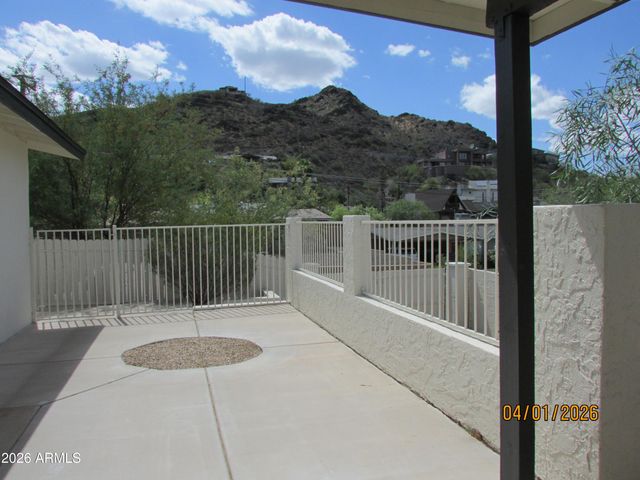 9402 N 18TH Street N, Phoenix, AZ 85020