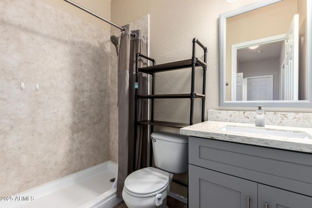 6833 S 70TH Drive, Laveen, AZ 85339