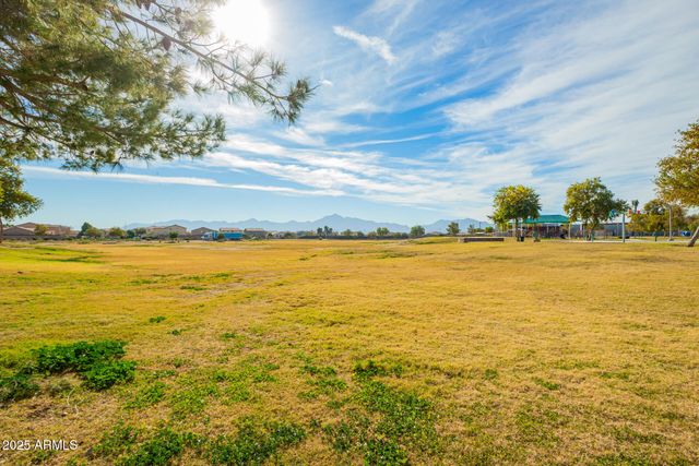 6833 S 70TH Drive, Laveen, AZ 85339