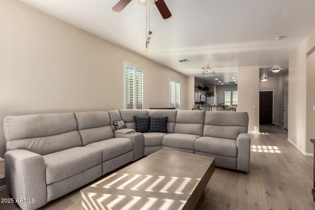 6833 S 70TH Drive, Laveen, AZ 85339