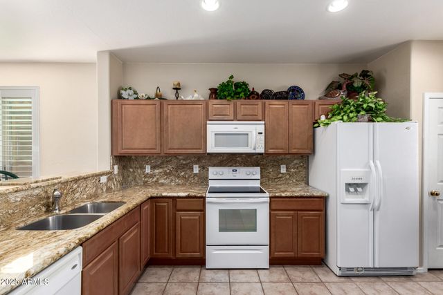 6833 S 70TH Drive, Laveen, AZ 85339