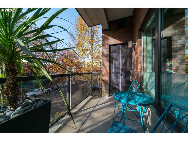 400 W 8TH St 224W, Vancouver, WA 98660