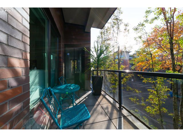 400 W 8TH St 224W, Vancouver, WA 98660