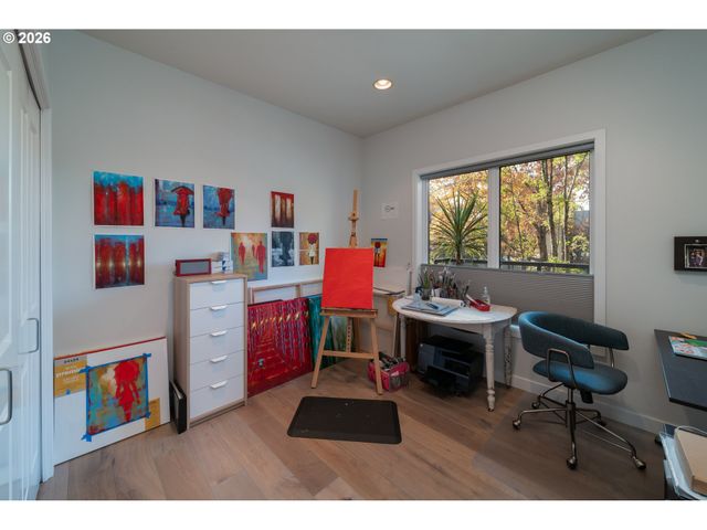 400 W 8TH St 224W, Vancouver, WA 98660