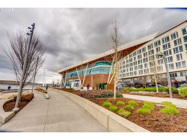 400 W 8TH St 224W, Vancouver, WA 98660