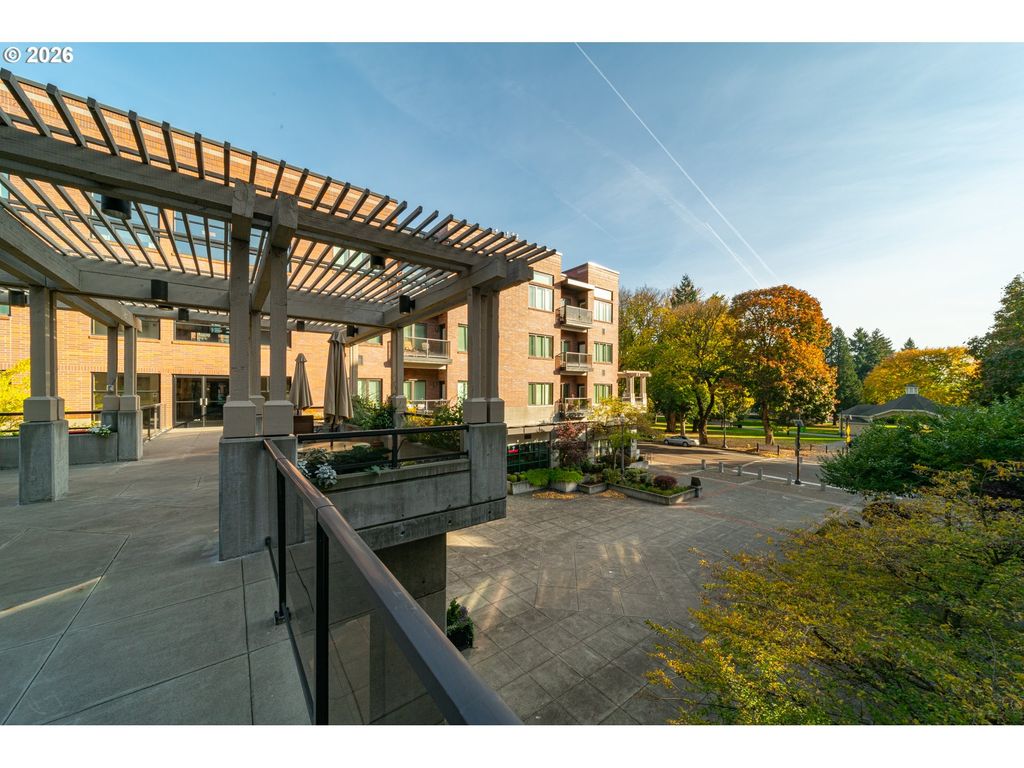 400 W 8TH St 224W, Vancouver, WA 98660