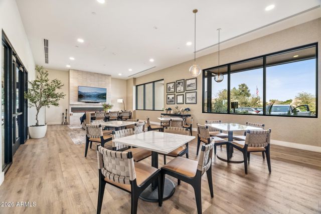 7425 E GAINEY RANCH Road 50, Scottsdale, AZ 85258